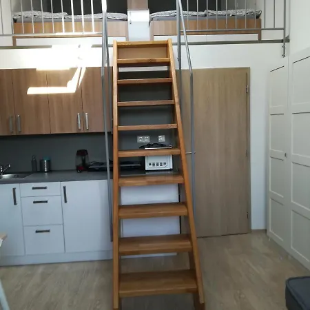Apartman Runway 16 K Pronajmu - *