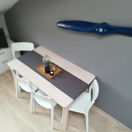 Apartman Runway 16 K Pronajmu - Διαμέρισμα Loučná nad Desnou